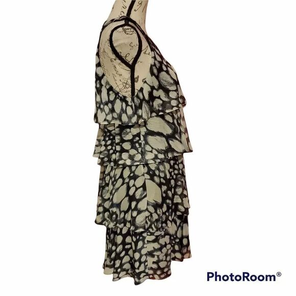 Studio I Tiered Print Dress - Picture 2 of 8